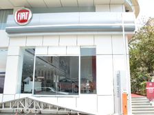 Fiat Showroom In South Mumbai, Esskay Motors; Abarth 500 & Avventura