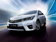 Toyota India Launch Corolla Altis At INR 11,99,000
