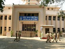 Inmates To Build Cars