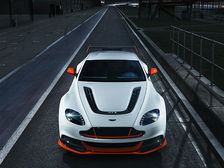 Aston Martin Vantage GT3 Revealed: Carbon Baiting