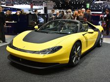 2015 Geneva Motor Show: Ferrari Sergio Debuted