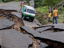 Mahindra Extends Support To Nepal Earthquake Victims