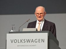 Volkswagen Group Chairman Ferdinand Piech Resigns
