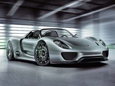 Porsche Celebrates 10 Million Facebook Fans With A Drive