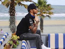 Lewis Hamilton Could Switch To Scuderia Ferrari For 2016 Championship