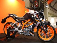 Bajaj-KTM Commence Export Of RC250 & Duke 250