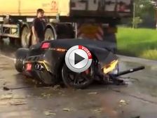 Lamborghini Gallardo Split Into Two Pieces, Driver Survives