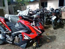 Bajaj Pulsar RS200 Build Quality Questioned Post Alloy Wheel Failure