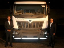 Mahindra Rolls Out 15,000th HCV From Chakan Plant