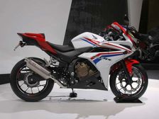Honda CBR400R Debuts At 2015 Tokyo Motor Show. What Are Your Thoughts?