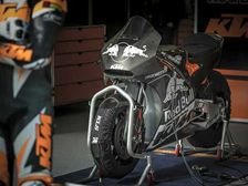 KTM RC16 MotoGP Racebike Makes Track Debut