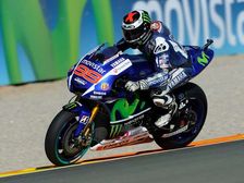 Rossi & Lorenzo Battle To Intensify At Valencia GP For The Championship