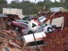 IHOP Sinkhole Has 15 Cars For Breakfast