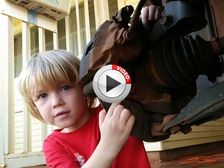 Video: 5 Year Old Mechanic Changes Wheel Bearing