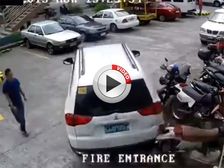 Insanely Epic Parking Fail In Manila, Philippines - Video