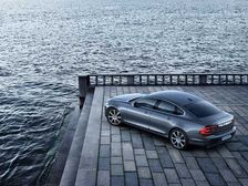 Volvo Unveils S90 Executive Sedan To Challenge BMW's 5 Series - Images