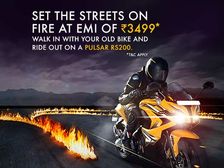 Bajaj Pulsar RS200 Offered At An EMI Scheme Of Rs 3499