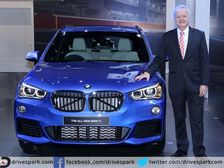 Sachin Tendulkar Launches BMW X1 In India At Auto Expo