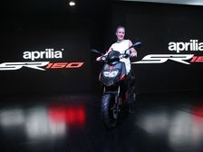 Piaggio: Aprilia SR-150 Crossover 2-Wheeler Unveiled At The 2016 Auto Expo