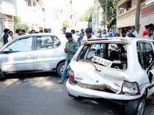 Bangalore Doctor Crashes Mercedes-Benz Injuring 5 & Killing 1: Video