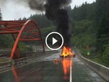 Rental Lamborghini Gallardo Bursts Into Flames