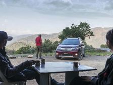 Here’s How All Family Car Trips Go