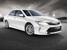 Toyota Camry Hybrid Witnesses Price Reduction In Delhi