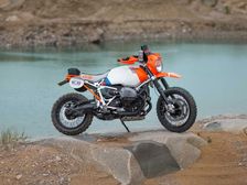 BMW Remembers Dakar Past With Enchanting Lac Rose Concept