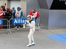 Lewis Hamilton Dedicates Canadian GP Win To Muhammad Ali