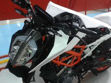 2017 KTM Duke 390 Spied, Production To Begin In October