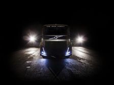 This 2,400HP Custom Volvo Truck Is The Right Mix For Breaking World Speed Records