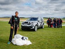 2017 Land Rover Discovery Seats Goes Intelligent [Video]