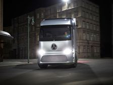 Daimler Reveals Mercedes-Benz Urban eTruck — Advanced Urban Truck Technology