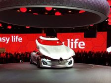 2016 Paris Motor Show: Striking Renault Trezor Concept Vows The Crowds