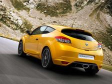 New Renault Megane RS Gets Manual Gearbox And Four-Wheel Steering