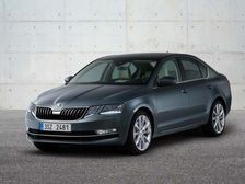 Skoda Octavia Facelift Revealed — New Top Form