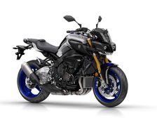 2016 Intermot Motorcycle Show: Yamaha Unveils Hyper-Naked MT-10 SP