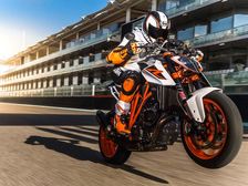 2016 EICMA Motorcycle Show: The 2017 KTM Super Duke R Is Here