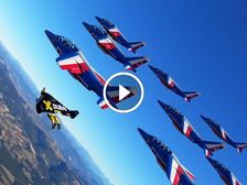 The Little Jetpacks That Can — Jet Powered Daredevils Go Flying With Air Force Aerobats