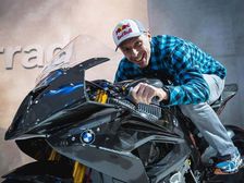 2016 EICMA Motorcycle Show: BMW Surprises Everyone With HP4 Race