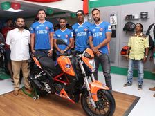 DSK Benelli Unveils FC Goa TNT 25 Livery