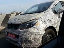 Spy Pics: Mahindra's Innova Rival Spotted Testing