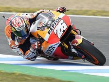 Dani Pedrosa Wins Spanish GP — Valentino Rossi Struggles With Vibration Issue