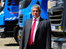 Tata Motors CV Business Head Ravindra Pisharody Resigns