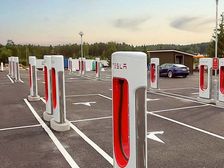Tesla To Take Superchargers Off Electricity Grid