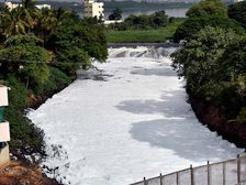 Frothing In Bellandur Lake Increases | Here Are A Few Driving Tips For The Situation