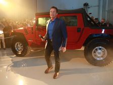 Arnold Schwarzenegger Unveils All-Electric Hummer H1 Prototype