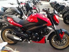 2018 Bajaj Dominar 400 Spotted At Dealership — Gets Two New Colours