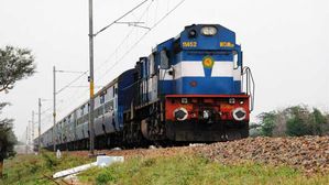 Diesel Trains Are Actually Run By Electric Motors — Ever Heard Of Traction Motors In Diesel Trains?