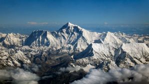 Why Planes Don’t Fly Over The Himalayas Or Tibet — We Explain The Actual Facts!